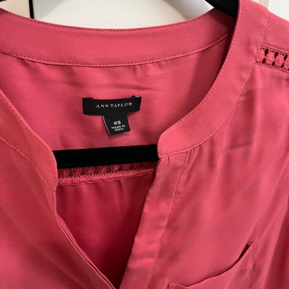 Ann Taylor button down sleeveless blouse XS - Picture 3 of 12